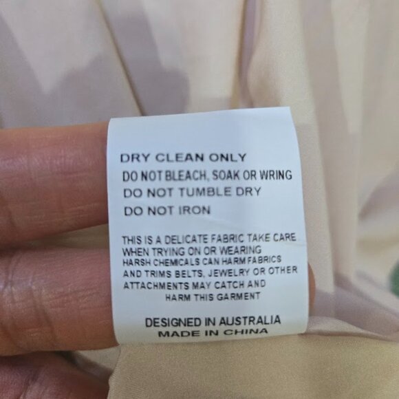 Elliatt Floral Maxi Dress - Multicolor - Picture 11 of 12